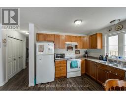 17 HENDERSON COURT - 13