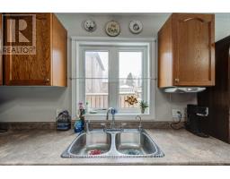 17 HENDERSON COURT - 14