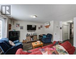 17 HENDERSON COURT - 16