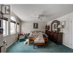 17 HENDERSON COURT - 20