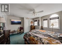 17 HENDERSON COURT - 22