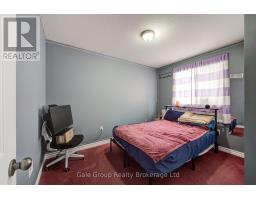 17 HENDERSON COURT - 26