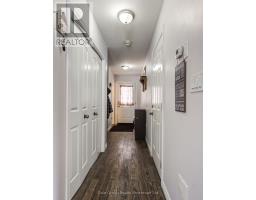 17 HENDERSON COURT - 7