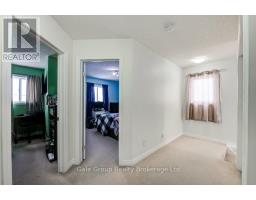 711 SOUTHWOOD WAY S - 27