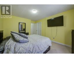 711 SOUTHWOOD WAY S - 39