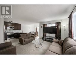 711 SOUTHWOOD WAY S - 8