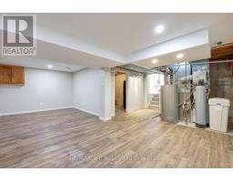 18 BIGHAM CRESCENT - 35