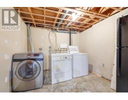 18 BIGHAM CRESCENT - 37