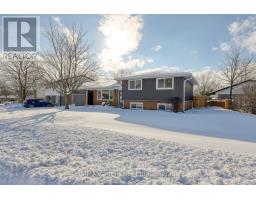 18 BIGHAM CRESCENT - 40