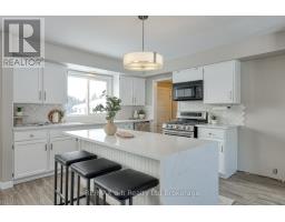 18 BIGHAM CRESCENT - 6