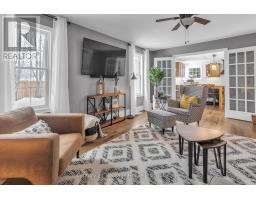 4 CATALPA COURT - 12