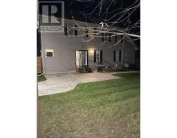 4 CATALPA COURT - 40