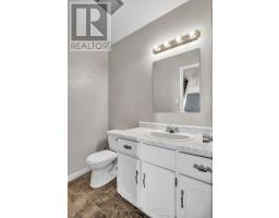 40 MARLBORO COURT - 7