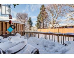 20 - 1093 NELLIS STREET - 32