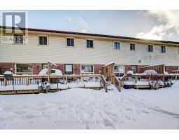 20 - 1093 NELLIS STREET - 36