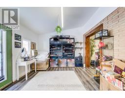 393 ODLUM DRIVE - 18