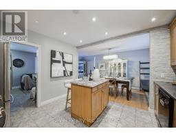 828 WARWICK STREET - 13