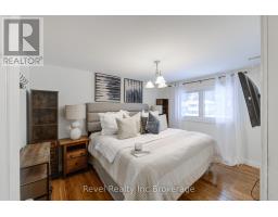 828 WARWICK STREET - 18