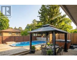 828 WARWICK STREET - 32