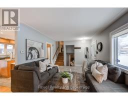 828 WARWICK STREET - 6