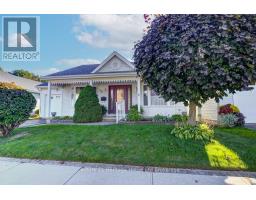 58 WILKINS CRESCENT - 1