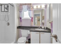 58 WILKINS CRESCENT - 12