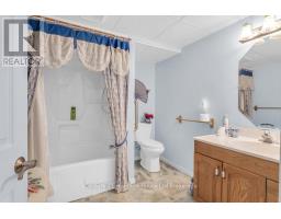 58 WILKINS CRESCENT - 14