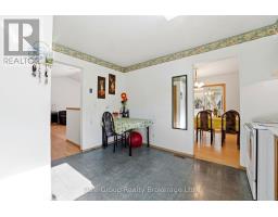 38 ADAMS AVENUE - 10