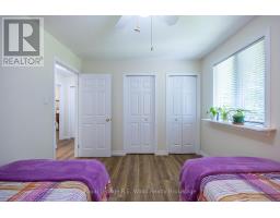 36 WOODLAND CRESCENT - 16