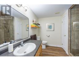 36 WOODLAND CRESCENT - 31