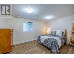 36 WOODLAND CRESCENT - 33