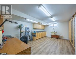 36 WOODLAND CRESCENT - 36