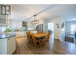 36 WOODLAND CRESCENT - 9