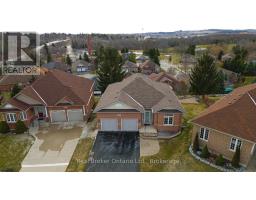 10 GREEN GABLE PLACE - 2