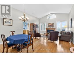 10 GREEN GABLE PLACE - 25