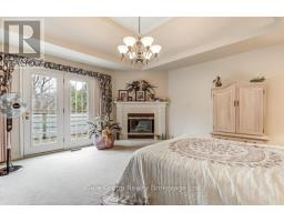 26 - 699 LANSDOWNE AVENUE - 21