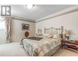 26 - 699 LANSDOWNE AVENUE - 25