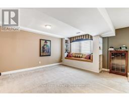 26 - 699 LANSDOWNE AVENUE - 28