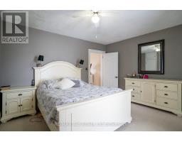 405094 BEACONSFIELD ROAD - 13