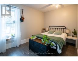 405094 BEACONSFIELD ROAD - 15