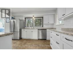 21 PEGGY AVENUE - 13