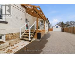 751 RATHBOURNE AVENUE - 38