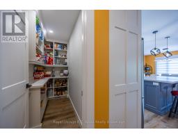 22 - 5 JOHN POUND ROAD - 13