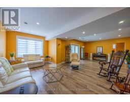 22 - 5 JOHN POUND ROAD - 25