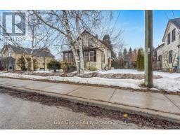 42 SANDERS STREET - 4