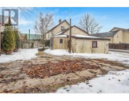 42 SANDERS STREET - 9