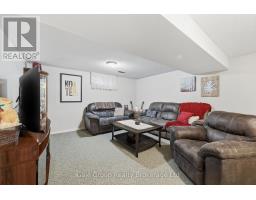 599 GAINSBOROUGH ROAD - 41