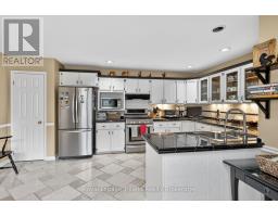 12 - 637 LANSDOWNE AVENUE - 13