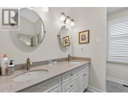 12 - 637 LANSDOWNE AVENUE - 20