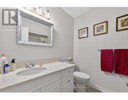 12 - 637 LANSDOWNE AVENUE - 24